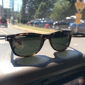 Polarized ray-bans